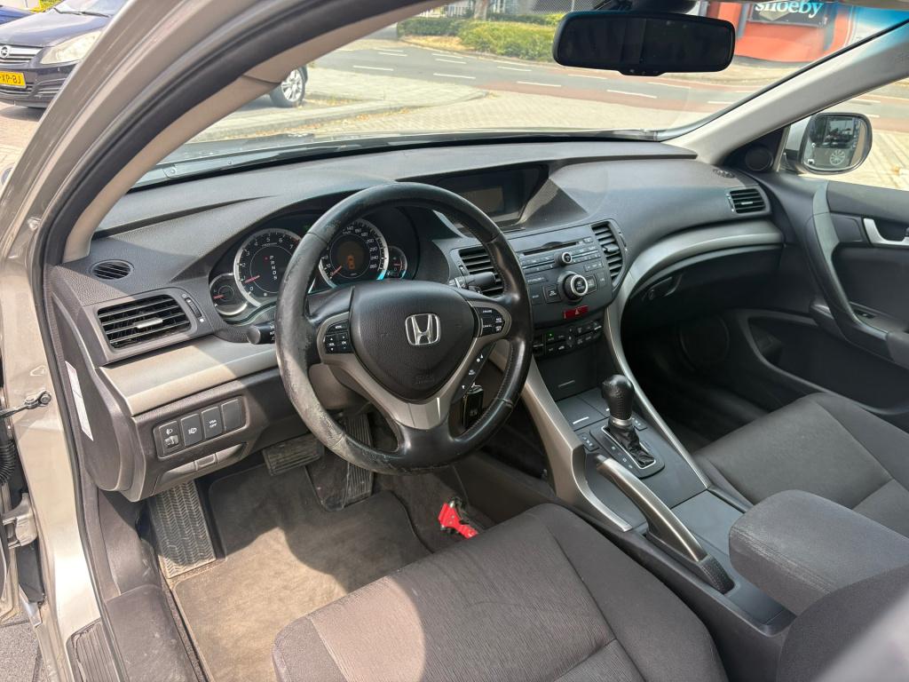 Honda Accord 2.0i elegance