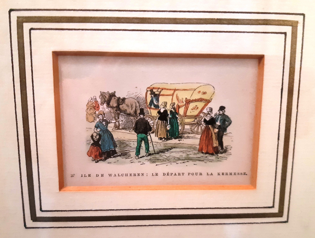 Walcheren klederdracht kermis: Ingekleurde houtgravure 1881