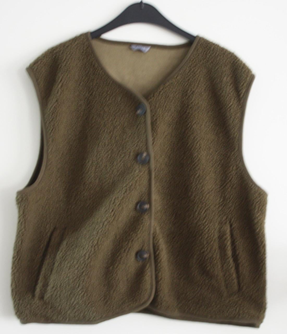 Vest zondermouwen groen maat 40-42