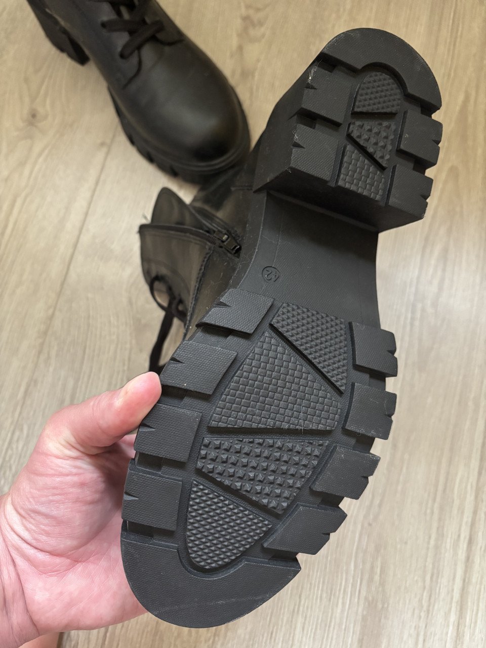 Enkellaarsjes maat 42