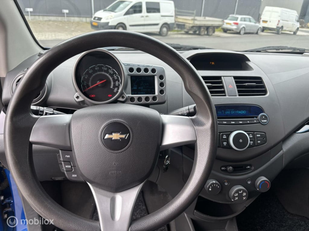Chevrolet Spark 1.2 16v lt
