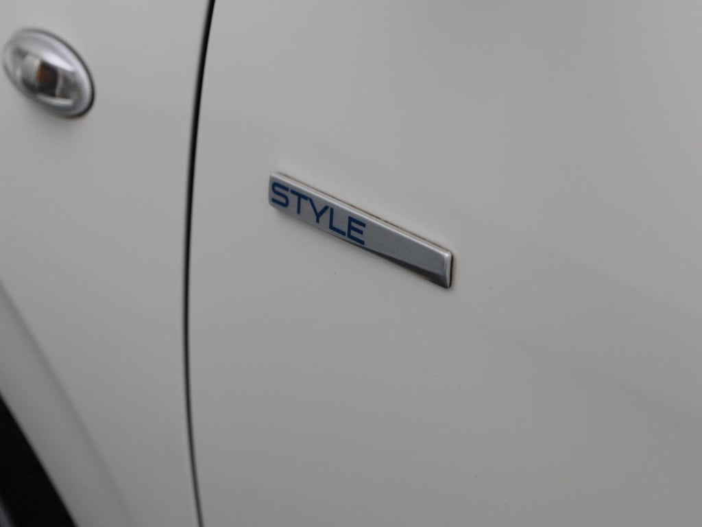 Peugeot 108 1.0 e-vti style | airco | bluetooth | elec. spiegels | 5-deurs