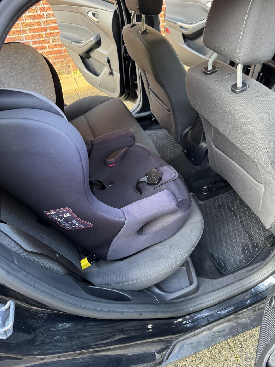 Ford Focus 1.0 Ecoboost 74KW 5-D 2014 Zwart