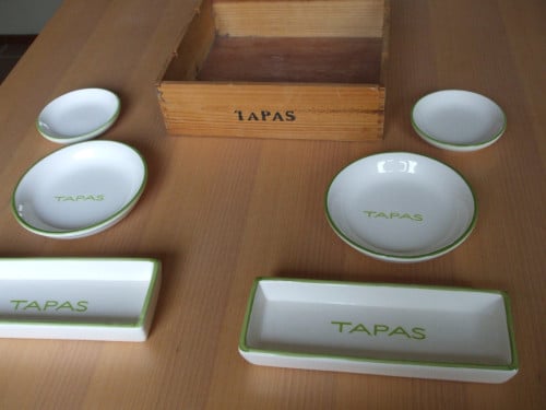 Te koop leuk tapassetje.(nieuw).