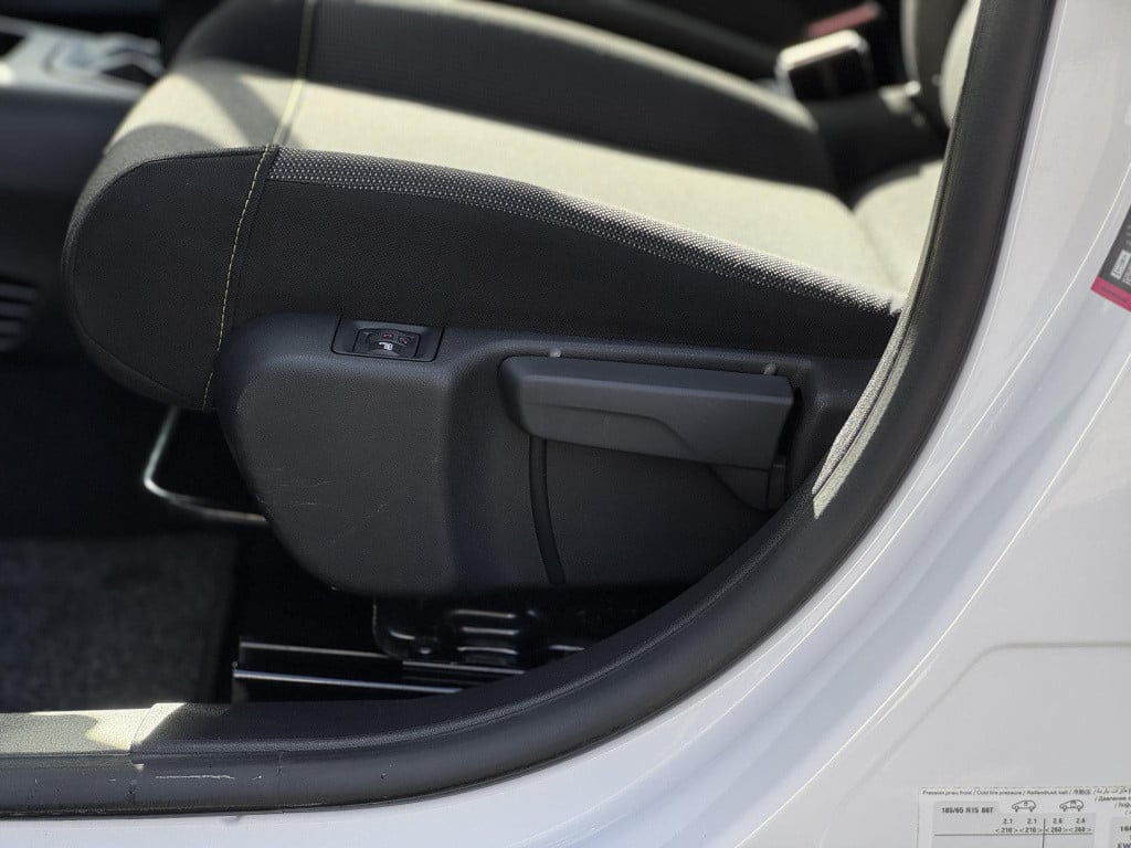 Citroen C3 1.2 puretech you nl-auto, stoelverwarming! | cruise control | ai