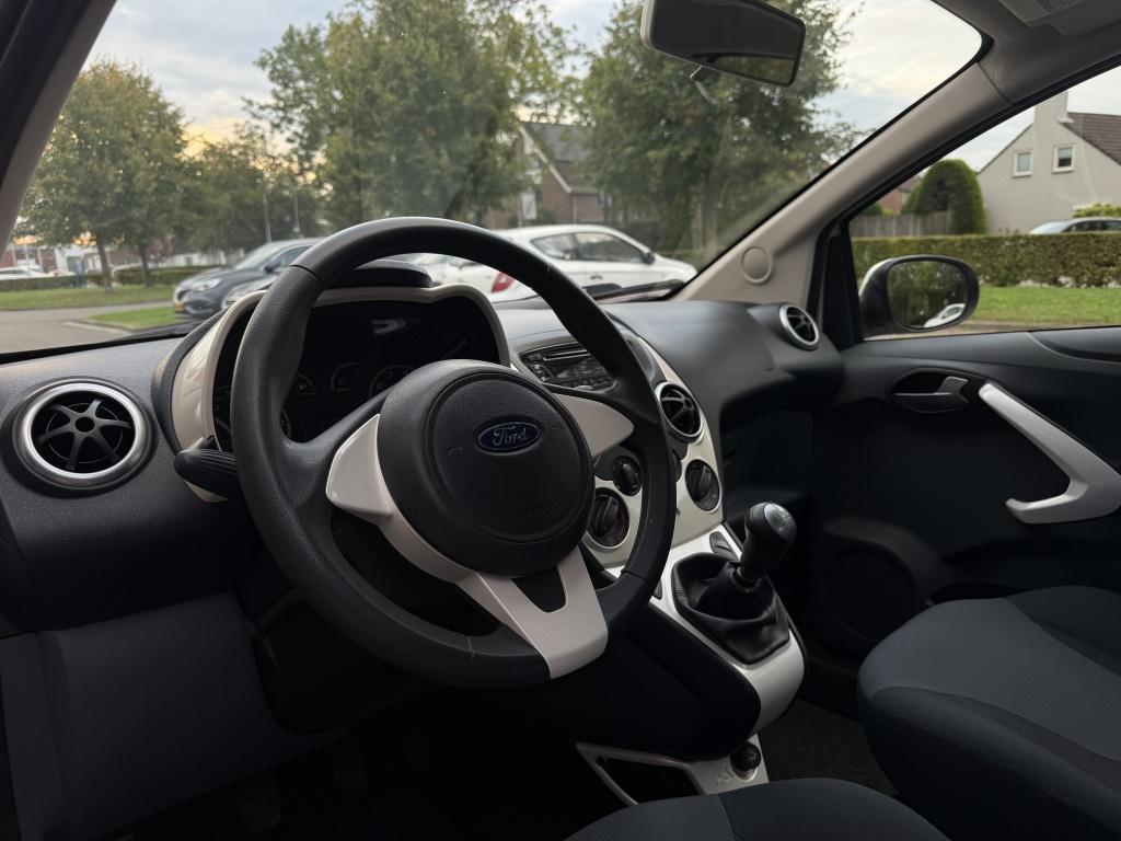 Ford KA 1.2 titanium - nieuwe distributie + grote beurt -