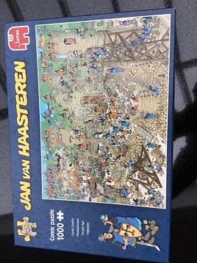 Puzzel van Jan van Haasteren Middeleeuwen 1000stukjes