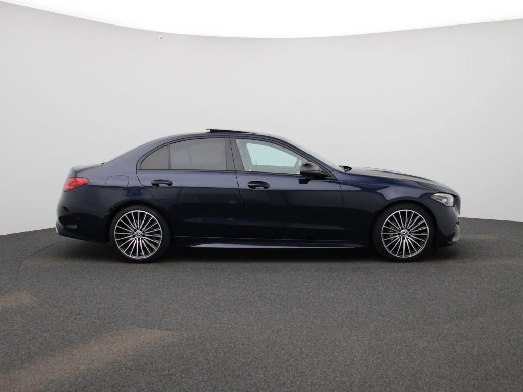 Mercedes-Benz C-Klasse 180 amg line | automaat | panoramadak | trekhaak | v