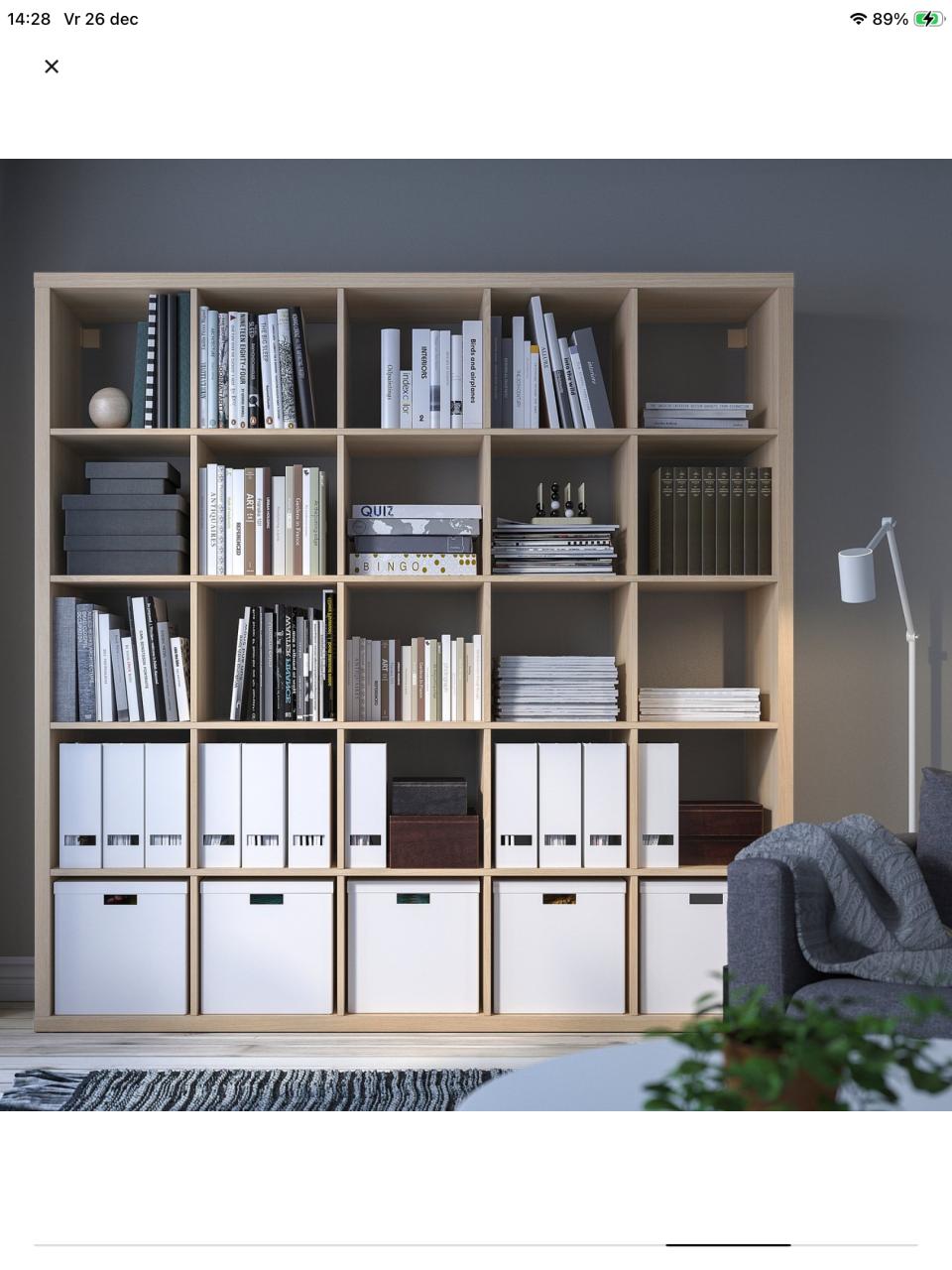 Grote boekenkast IKEA