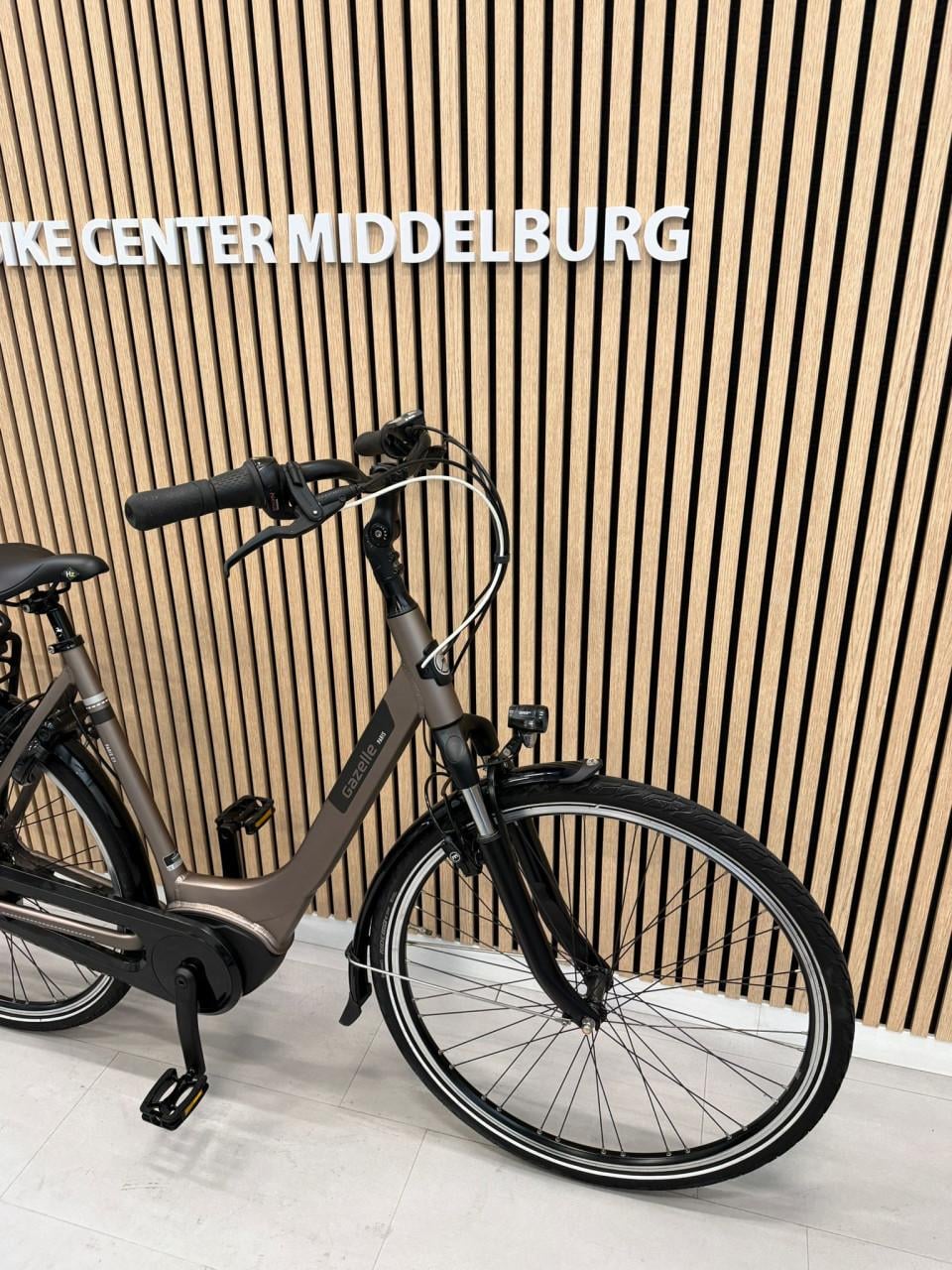 Gazelle Paris C7 Bosch Active Line 57CM 400Wh 8567KM