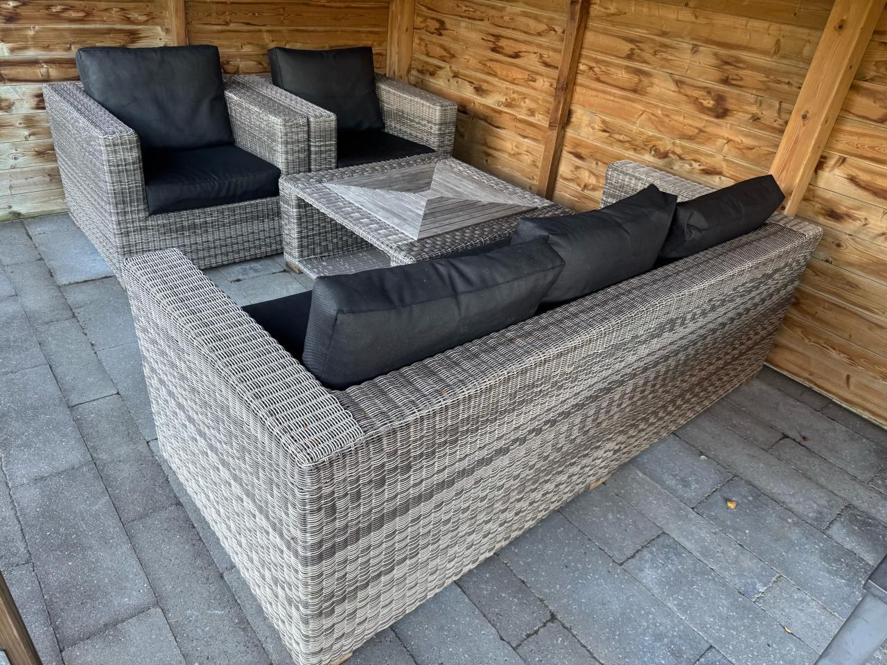 Gratis afhalen: wicker tuinset