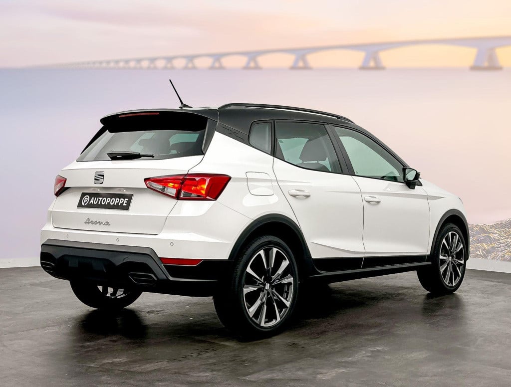 Seat Arona style business connect 1.0 70 kw / 95 pk ecotsi su