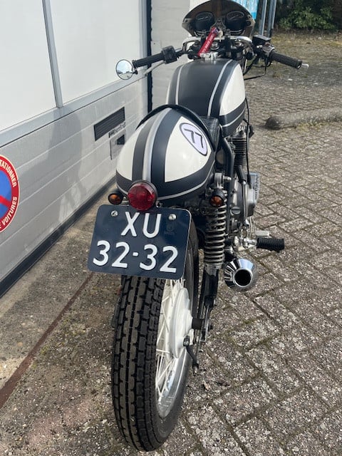 Pracht Honda cb400F caferacer met Blauw kenteken