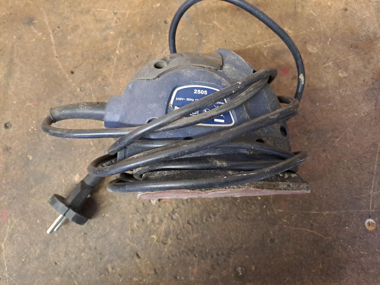 Te koop rommelmarkt spullen adv.2