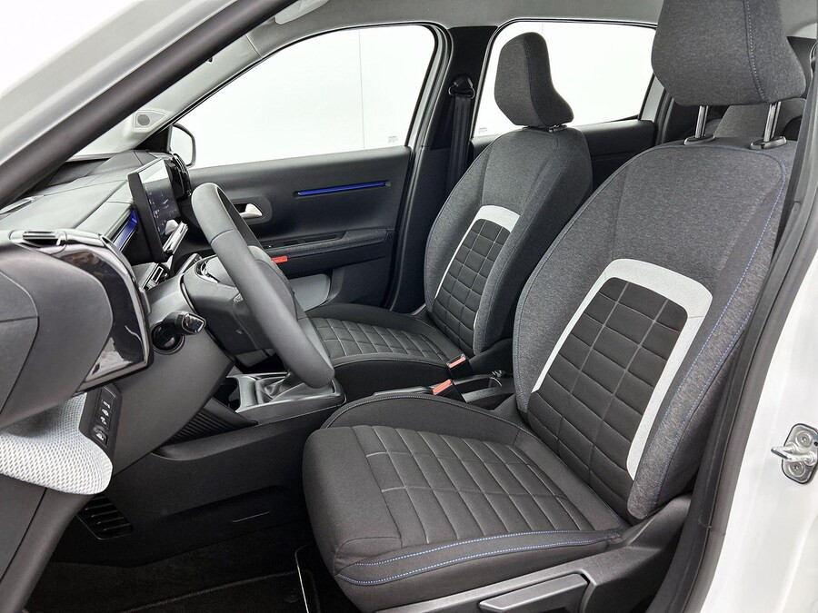 Citroen C3 turbo 100pk plus | rijklaar | apple carplay | 17" wielen | dakra