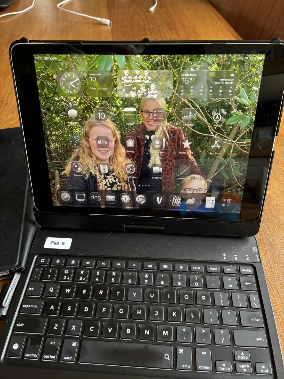 Apple iPad
