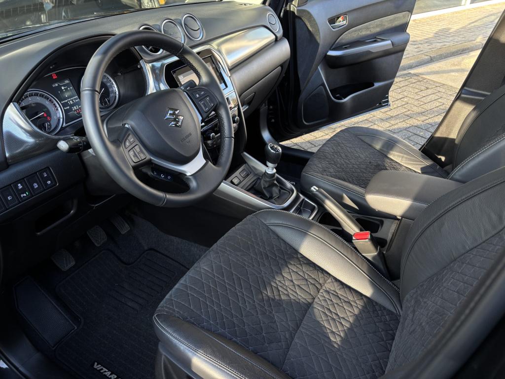 Suzuki Vitara style 1.4 boosterjet smart hybrid