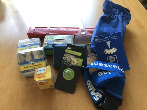 Te koop doos vol goede auto spullen.