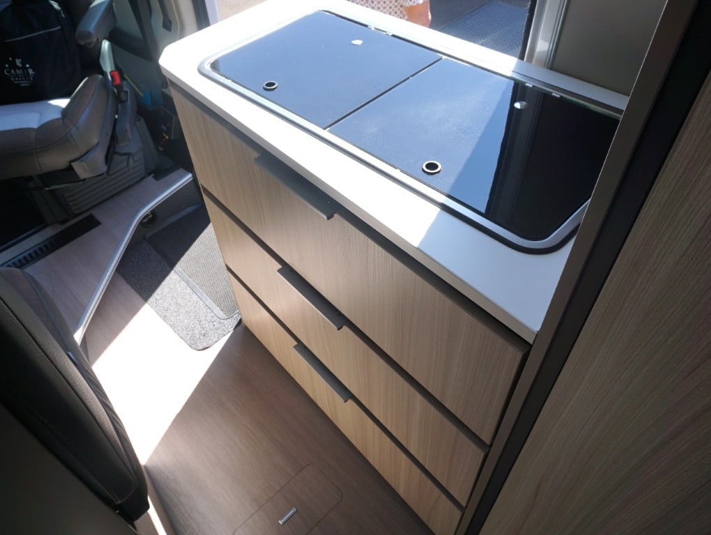 Adria Twin 600 SPX Plus 10-2020 in zeer goede staat met 39.000km