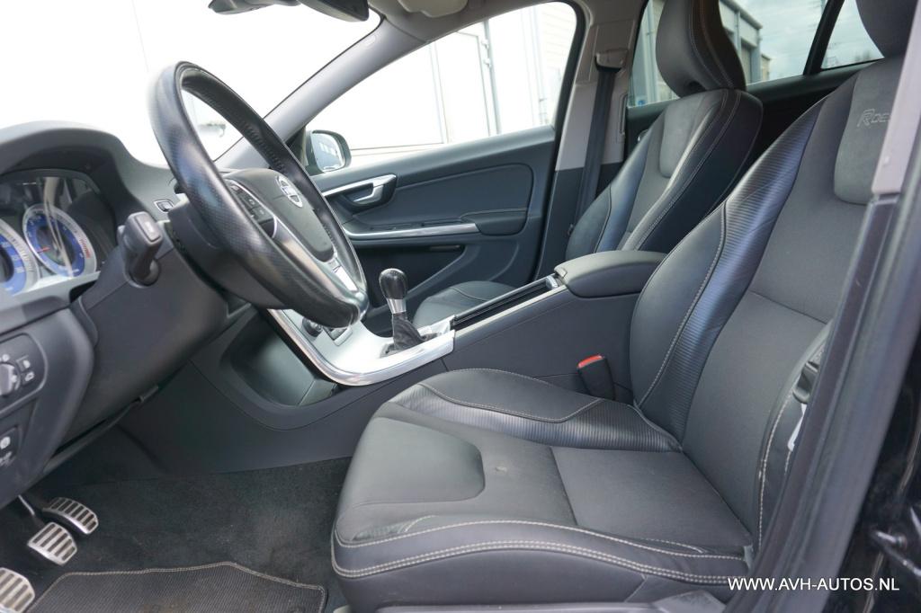 Volvo V60 1.6 t4 r-design