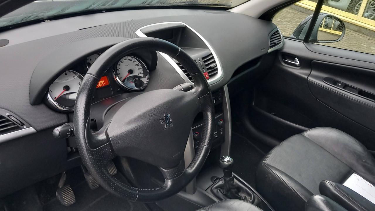 Peugeot 207 1.6 VTI XS SW bj:2008 airco leer apk 2027
