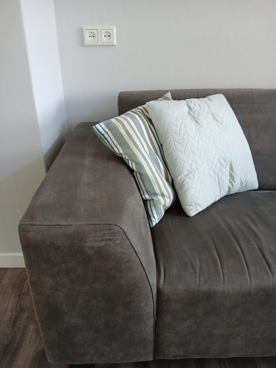 Leuke grijze hoekbank 250cm breed