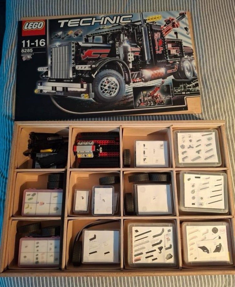 Technisch LEGO vrachtwagen 8285