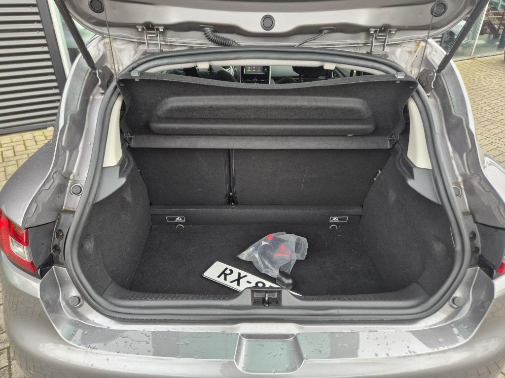 Renault Clio tce 90 limited climate control, navigatie, bluetooth, trekhaak