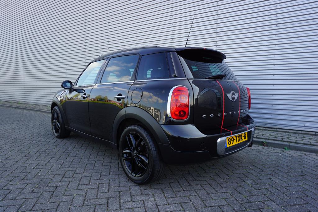 Mini Countryman mini 1.6 one business line airco / navi / cruise / parkeers