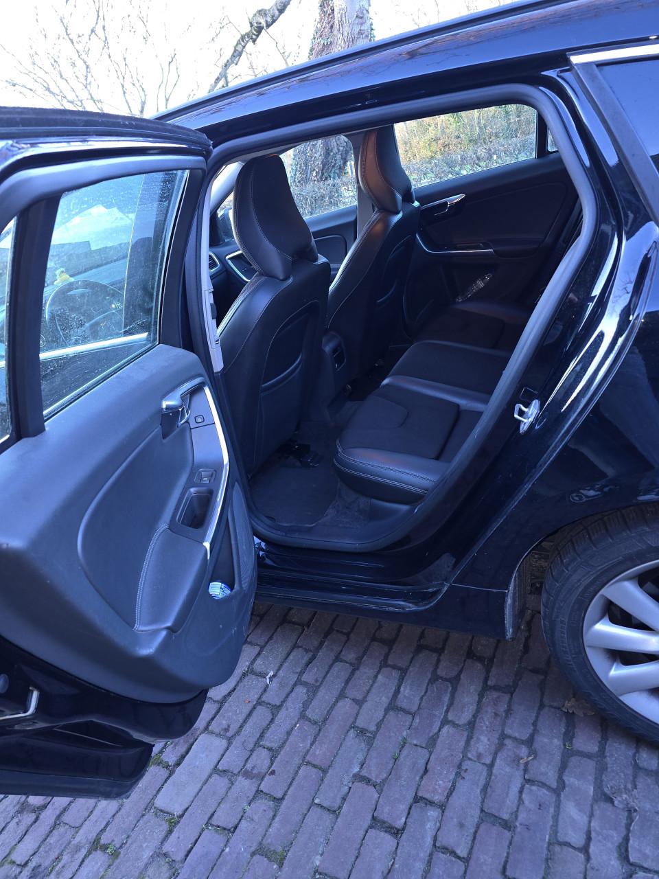 Volvo V60 D4 2015