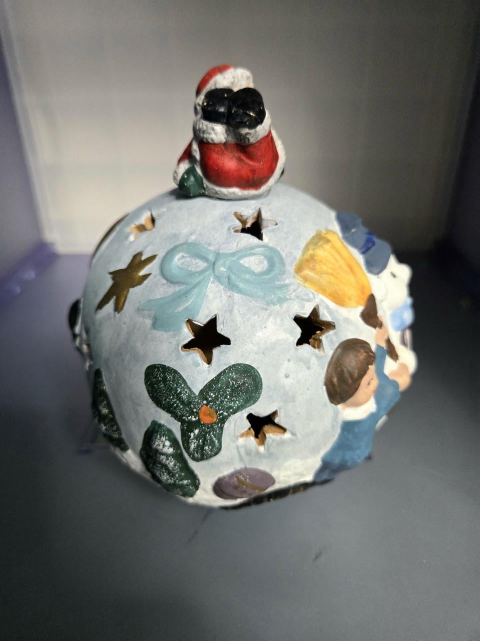 Sfeervol, handbeschilderd vintage kerst-theelichthouder H115 Ø 12.5 cm