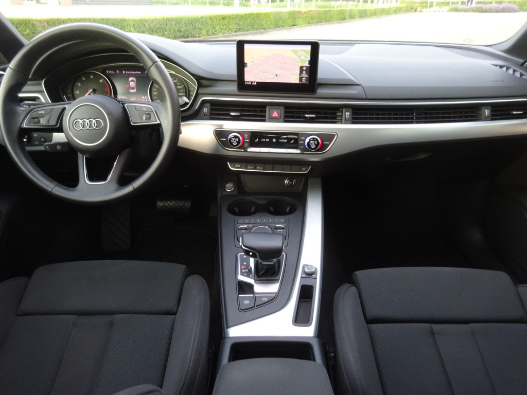 Audi A4 limousine 35 tfsi sport lease edition schuifdak climate / cruise co