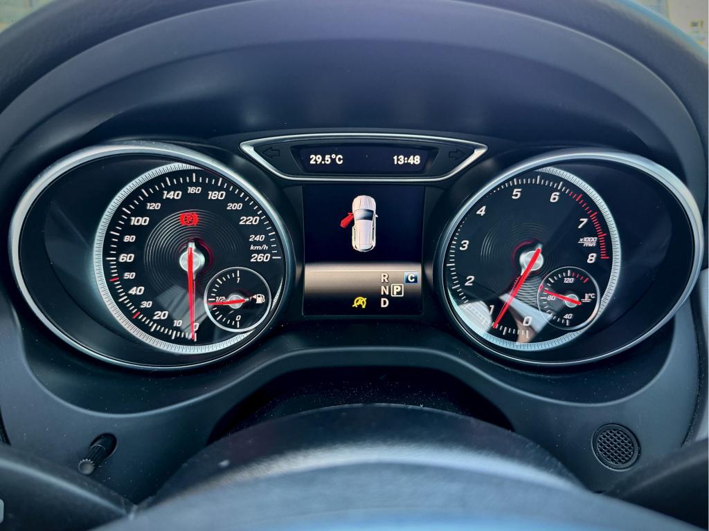 Mercedes-Benz Gla-klasse 200 premium plus navi ecc dak