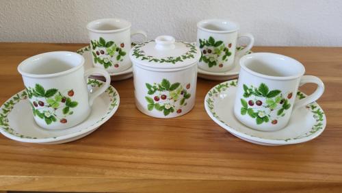 Vintage set Portmeirion Summer Strawberries