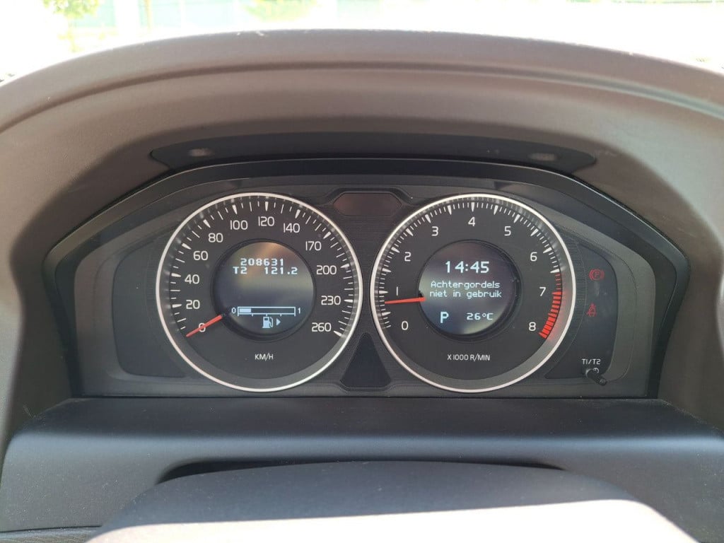 Volvo XC60 2.0 t5 kinetic xenon | leder | dealer onderhouden!