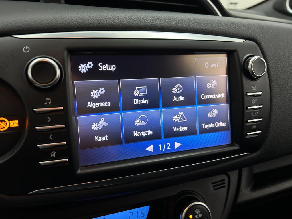 Toyota Yaris occasion 1.5 hybrid premium | airco | grijs | tweedehands toyo