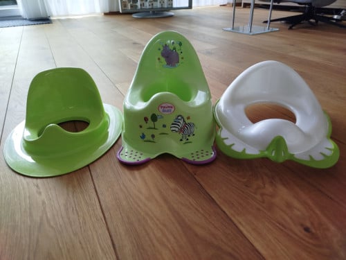 2 Kinderbrilletjes en potje