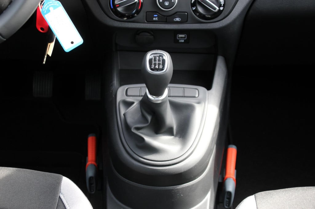 Hyundai I 10 1.0 comfort smart *demo-deal* | navigatie | camera | apple car