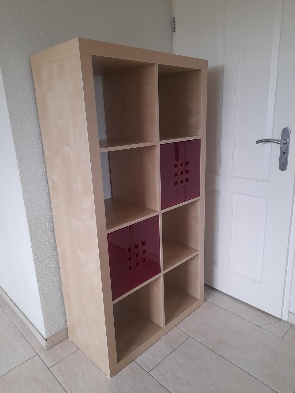 Kallaxkast  150H x 79 x 39 (in goede nette staat )