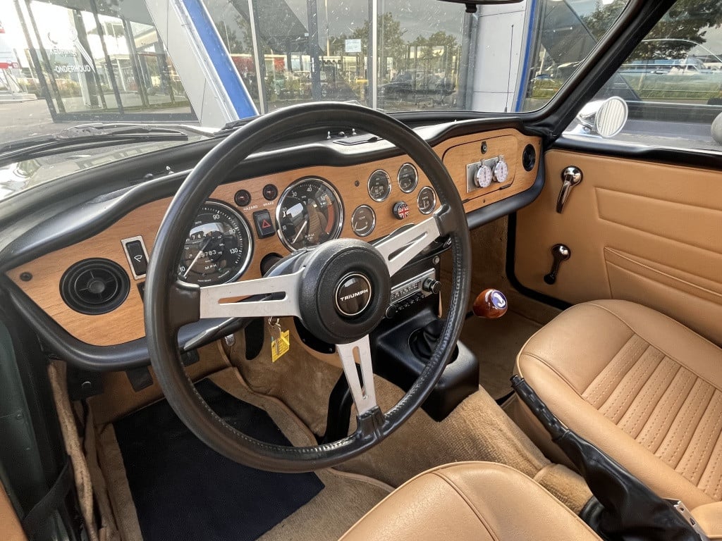 Triumph TR6 soft top