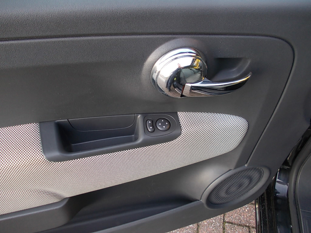 Fiat 500 0.9 twin-air 63kw lounge airco, panorama dak