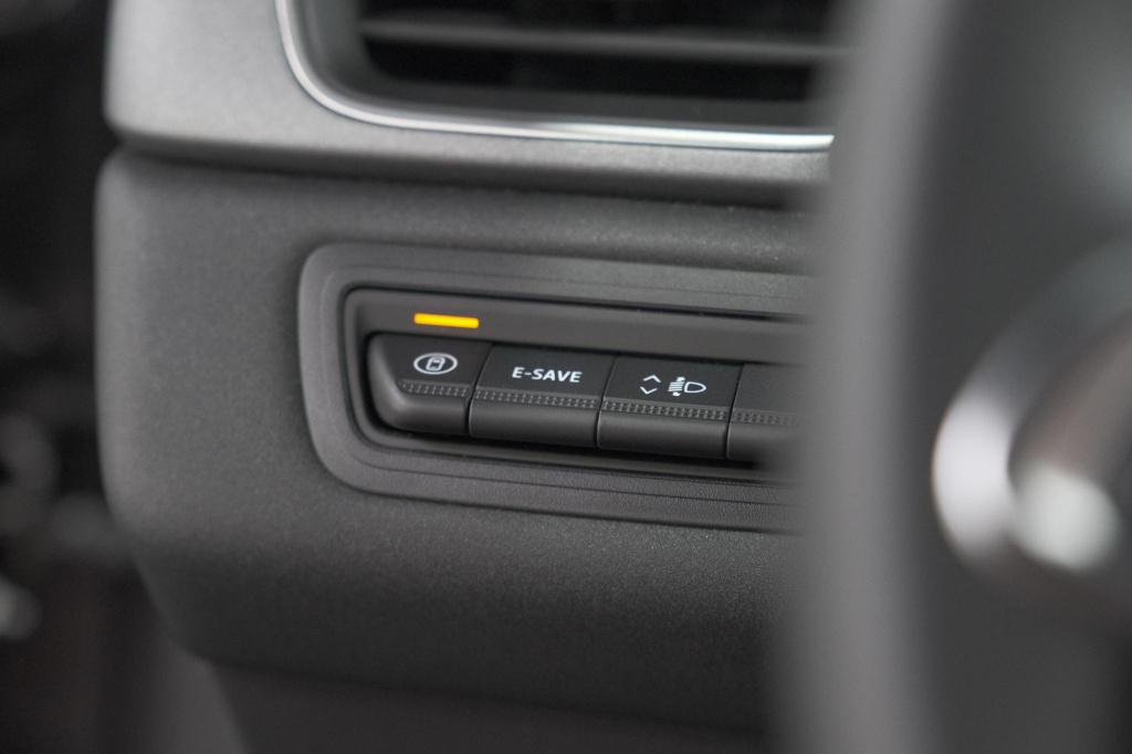 Renault Captur 1.6 e-tech full hybrid 145 techno | camera | navigatie | app