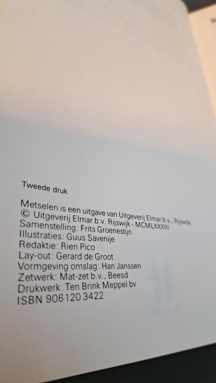 Diverse DIY boeken in z.g.st.