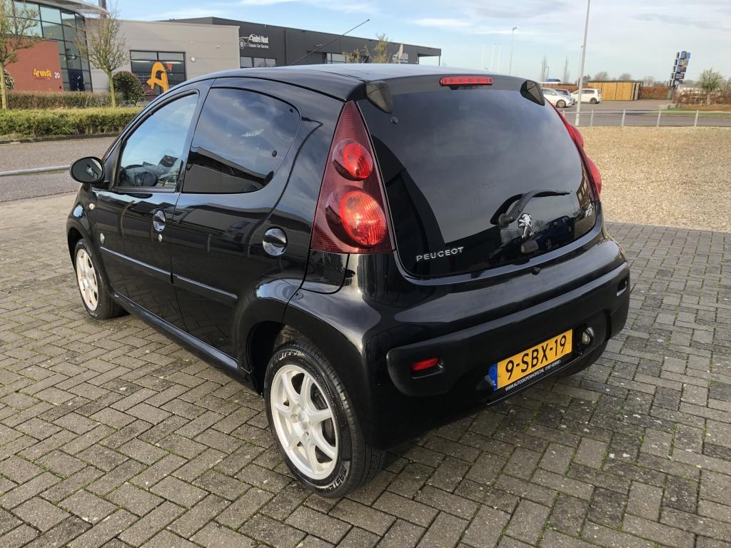 Peugeot 107 1.0 envy