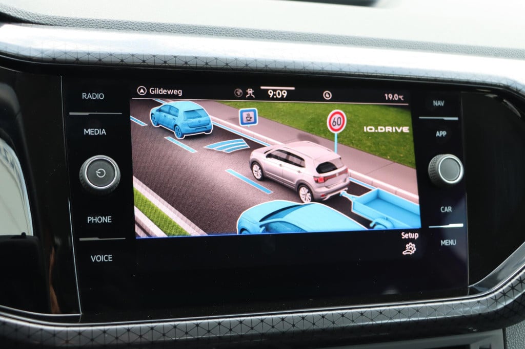 Volkswagen T-cross 1.5 tsi style business r