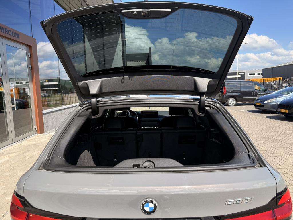 BMW 5 Serie touring 530i high executive m-sport | pano | headup | laser
