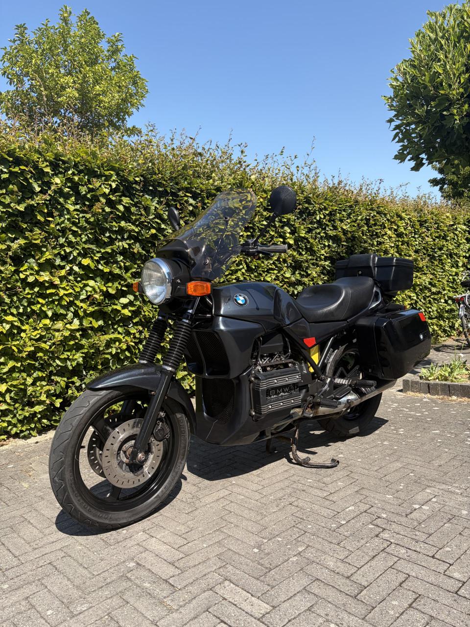 BMW K75