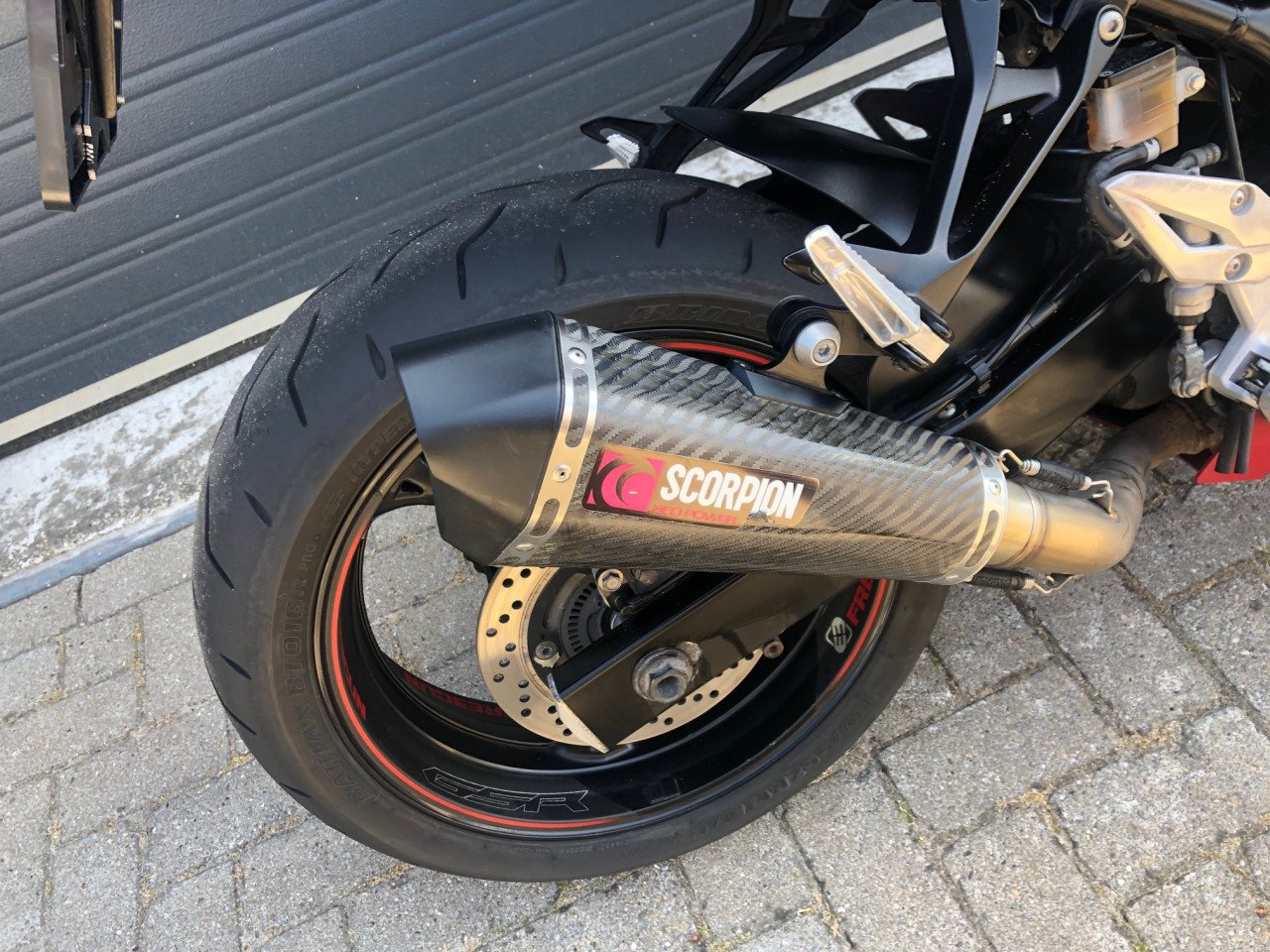 Suzuki GSR750 ABS "Freegun" uit 2017 met 60dkm, nette staat, rijklaar €4500