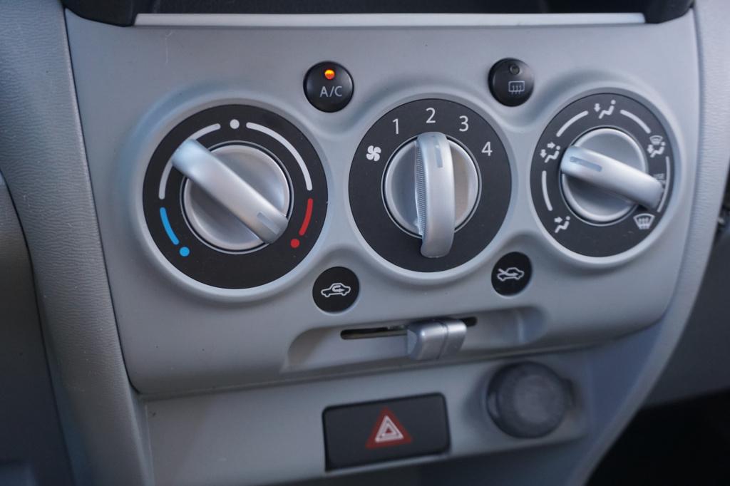 Nissan Pixo 1.0 look airco / elektr. ramen / lm velgen / nap