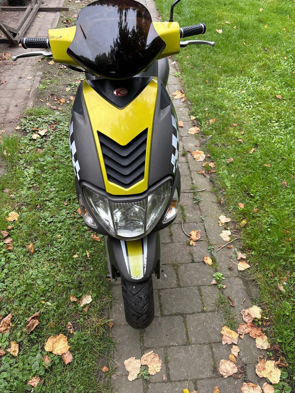 Kymco super 9 sports 50cc 2takt geel kenteken